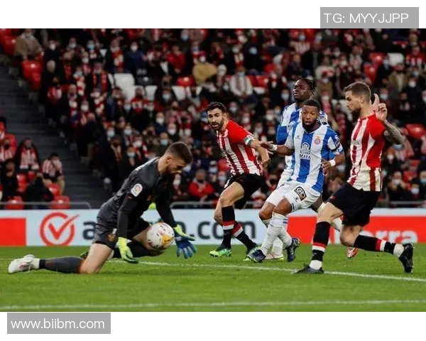 西甲激战：莱比锡与AC米兰战成平局绝杀时刻引发全场狂欢