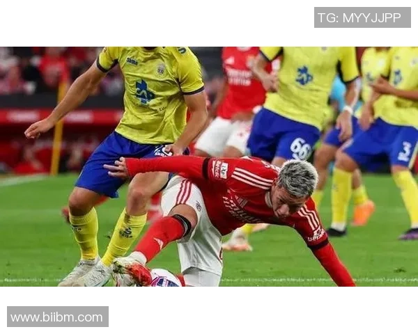 中超精彩对决本菲卡大胜巴萨乌龙球瞬间点燃全场激情 中超精彩对决本菲卡大胜巴萨乌龙球瞬间点燃全场激情